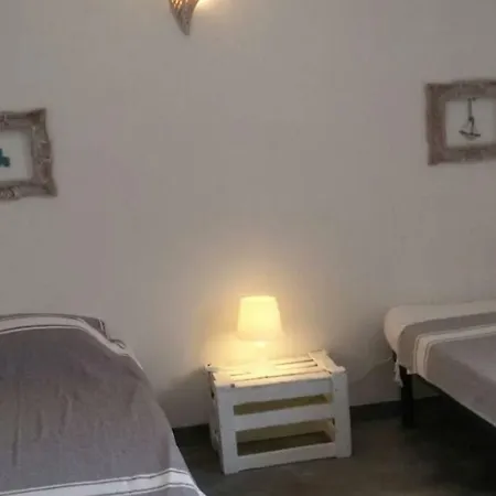 Nyaraló Lamialamia *